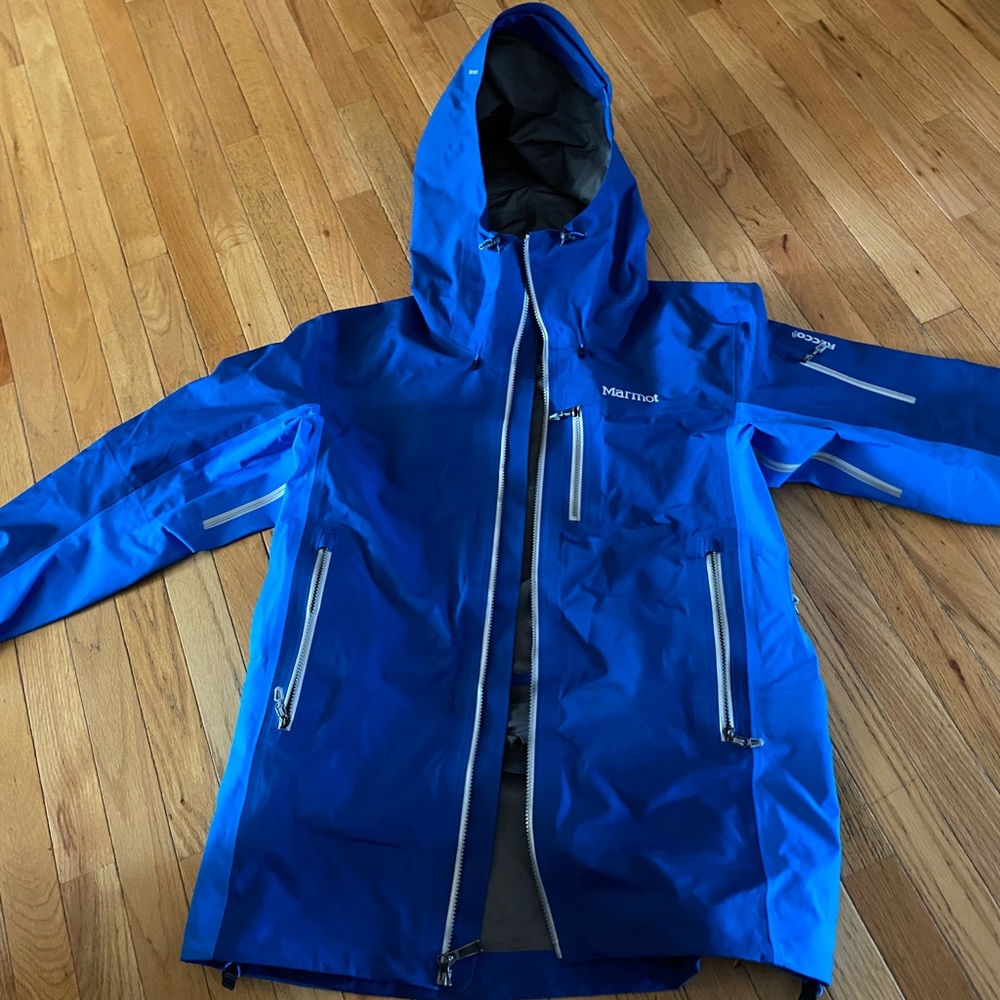Marmot Large Blue Gortex Unlined jacket